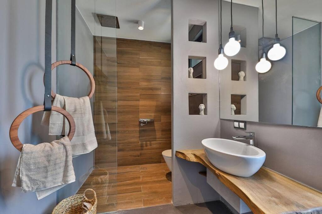 Top Central Design, 2 Bedroom, Ndk, Free Secured Parking Sofia Esterno foto
